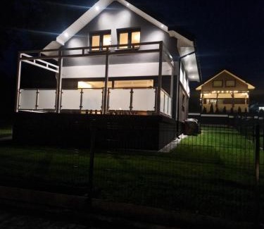 Zwierzyniec Villa | Pet-Friendly Escape at Domy na Roztoczu Aleja Lipowa B G