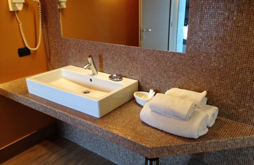 Lecco Hotel | Comfortable Stays at Don Abbondio with Breakfast Included