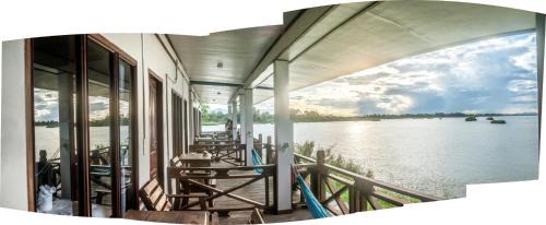 Don Det House | Pet-Friendly DON DET Souksan Sunset Guesthouse with Views