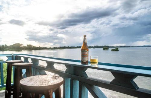 Don Det House | Pet-Friendly DON DET Souksan Sunset Guesthouse with Views