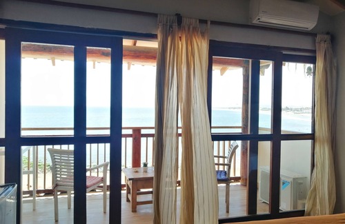 Mancora Hotel | Relax at Don Giovanni Máncora: Ocean View & Pool Access