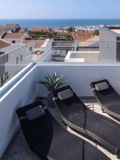 Lagoa House | Beachfront Bliss at Don Jose with Ocean View & Heated Pool
