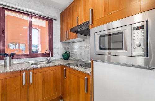 Puerto de la Duquesa Apartment | Beachfront Bliss at Don Juan Beach Resort - 4-Star Retreat