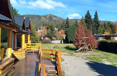 San Carlos de Bariloche Cabin | Discover Don Justo: Guest Rated 9.6 with Pool & Spa