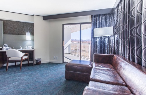 Laughlin Resort | Relaxing Stay at Don Laughlin's Riverside Resort & Casino