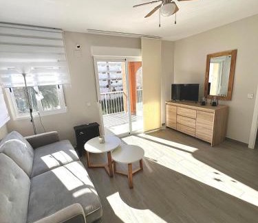 Benidorm Apartment | Discover Ñurris Beach Benidorm: Pet-Friendly Paradise