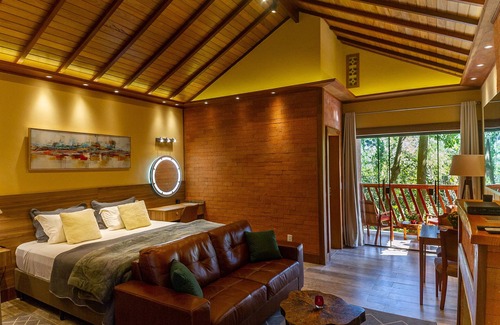Vargem Grande Hotel | Discover Don Pascual: Family-Friendly with Pool & Spa