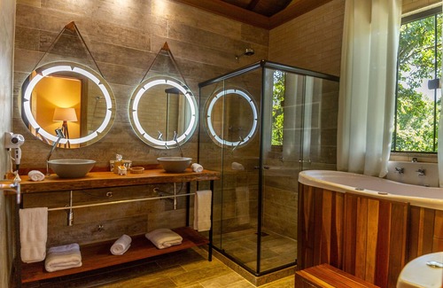 Vargem Grande Hotel | Discover Don Pascual: Family-Friendly with Pool & Spa