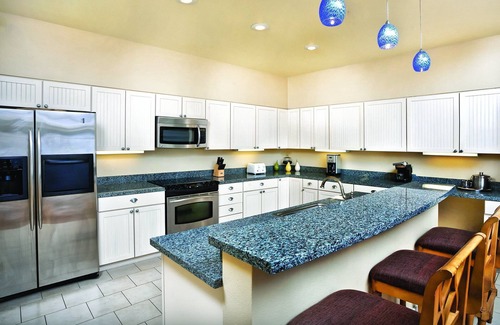 Long Beach Resort | Indulge in Oceanfront Comfort and Fresh Oysters!