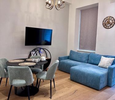 Weißgerber Apartment | Explore Donau Dreams: Modern Hideaway in Wien Landstraße