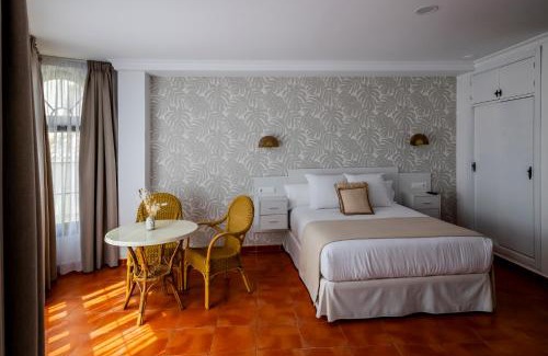 Zahara de los Atunes Apartment | Oceanfront Relaxation at DondePepe Home with Breakfast