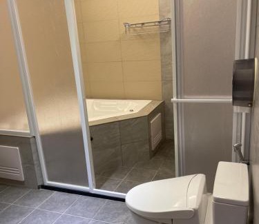 Gukeng House | Family-Friendly Dong Bi Villa with Breakfast Included