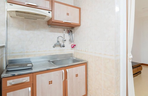 Donghae House | Cozy Donghae Starbeach Pet Pension with Family-Friendly Amenities