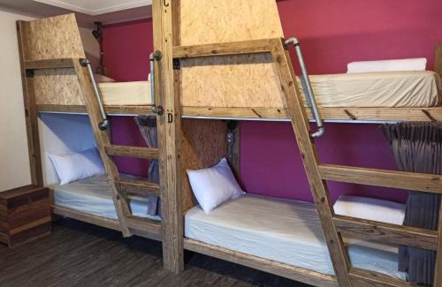 Donghe Hostel | Beachfront Stay at Donghe Surf Shop & Hostel - Rated 9/10