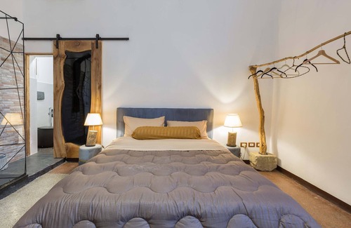 Lecce Historic Center House | Cozy Dongiovanni Suite 2 with Breakfast & Family-Friendly Perks
