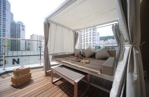 Dongnae District Hotel | Family-Friendly Hound Hotel Minam with Breakfast Included