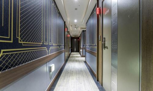 Dongtan Hotel | Family-Friendly Retreat at Dongtan BobosHotel with Hot Tub