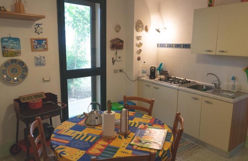 Squinzano Bed & Breakfast | Pet-Friendly Getaway at Donn'Anna B&B with Breakfast Included