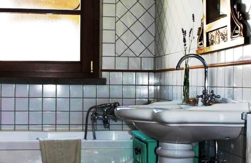 Sutri Bed & Breakfast | Discover Donna Etrusca B&B: Spa Retreat with Top Reviews