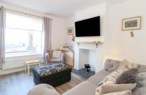 Caister-on-Sea House | Discover Donnys Plaice: Family & Pet-Friendly Retreat
