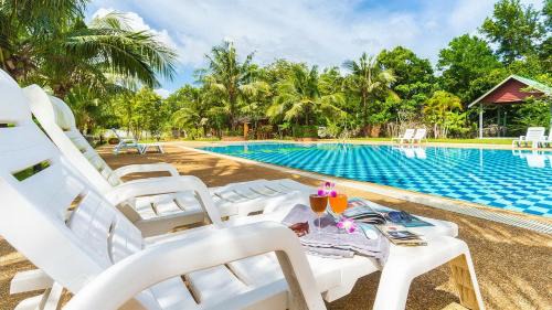 Ao Nang Hotel | Beachfront Bliss at Doo Dee Boutique Resort by Swiss Chalet