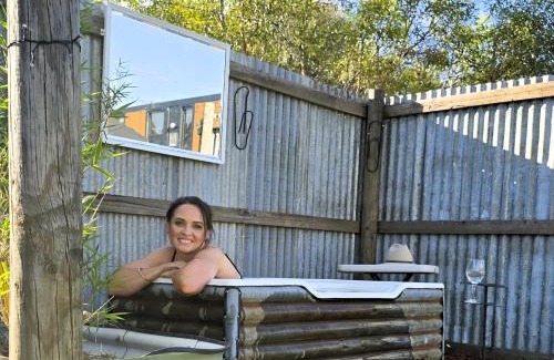 Werris Creek House | Cozy Doobron Farmstay: Family and Pet Friendly Retreat