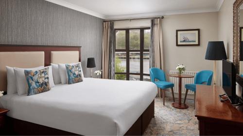 Waterford Hotel | Explore Dooley's Hotel: Family-Friendly with Great Amenities