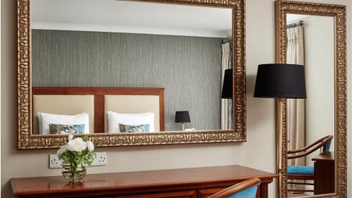Waterford Hotel | Explore Dooley's Hotel: Family-Friendly with Great Amenities