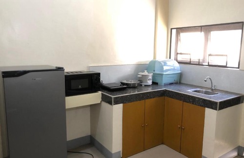 Tacloban Apartment | Budget-Friendly Stay at Door 1 Bench Apartment
