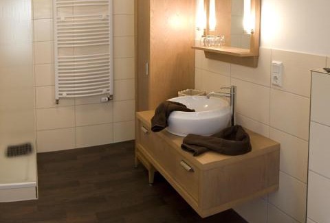 Krov House | Discover Dooscht Gästehaus Reichshof: Family-Friendly Retreat