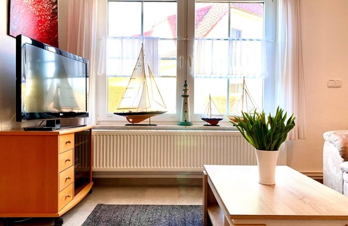 Zingst House | Top-Rated Doppelhaushälfte "Am Deich 29" with Ocean Views