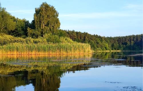 Oberhavel House | Discover Doppelhaushlfte Altglobsow: Family-Friendly Retreat