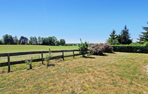 Blankensee House | Pet-Friendly Doppelhaushlfte Blankensee for Family Getaways