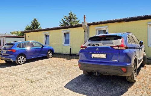Blankensee House | Pet-Friendly Doppelhaushlfte Blankensee for Family Getaways