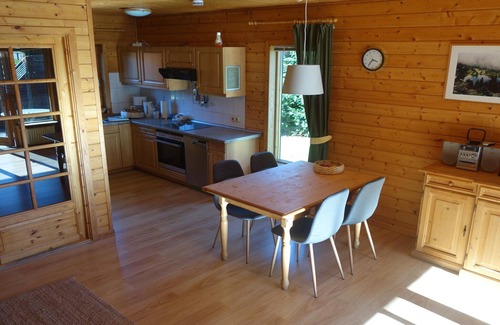 Rotacker House | Cozy Doppelhaushälfte in Hasselfelde with Family-Friendly Amenities