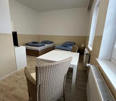 Meine Hotel | Cozy MWM Gästehaus: Pet-Friendly Rooms with Kitchen Access