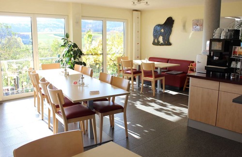 Lehrensteinsfeld Apartment | Comfortable Doppelzimmer at Gästehaus Zum Wolffenturm