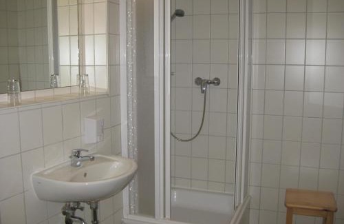 Bad Sulze Apartment | Comfortable Doppelzimmer at Gästehaus Mühlenstein