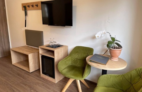 Krov Bed & Breakfast | Doppelzimmer 3 - Gäste- und Weinhaus Haus Schatzgarten