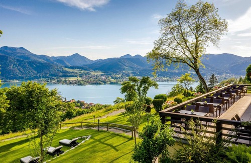 Tegernsee House | Cozy Doppelzimmer Berghaus at Der Westerhof in Tegernsee