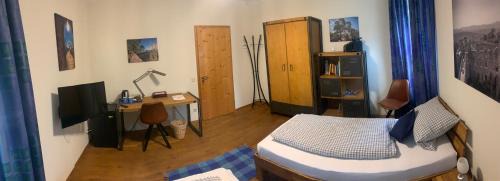 Auerbach House | Comfortable Doppelzimmer: Pet-Friendly with Great Amenities