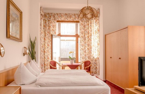 Bad Elster Cottage | Doppelzimmer,du/wc, tw. Balkon, tw. Aufbettg. Mgl. - Hotel-pension Heimburg