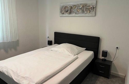 Ludwigsburg-Sud Bed & Breakfast | Cozy Doppelzimmer at Hotel Cocco Bello with Family Amenities