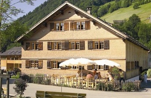 Mellau Apartment | Charming Doppelzimmer Mörzelspitze in Idyllic Mellau