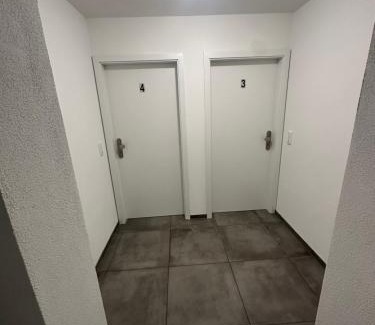 Nuertingen House | Doppelzimmer mit Neckarblick