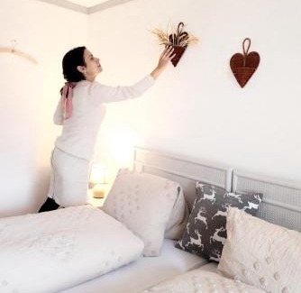 Darligen House | Cozy Room with Terrace and Pool Access for Your Getaway