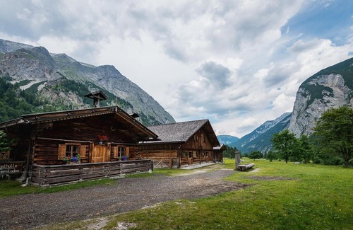 Eng Alm Cabin | Cozy Doppelzimmer Nr. 3 at Almdorf Eng Alm with Ocean View