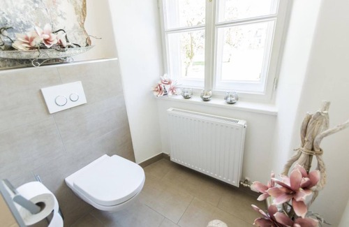 Schwaz House | Discover Comfort at Doppelzimmer - Schloss Mitterhart