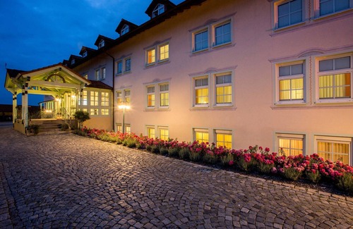 Linderbach House | Comfortable Doppelzimmer Standard at Hotel Linderhof