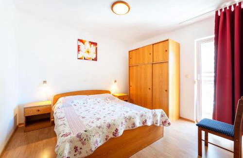 Novalja Apartment | Dora Studio near Center and Sea
